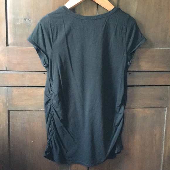 Liz Lange Maternity T-Shirt - Picture 4 of 6